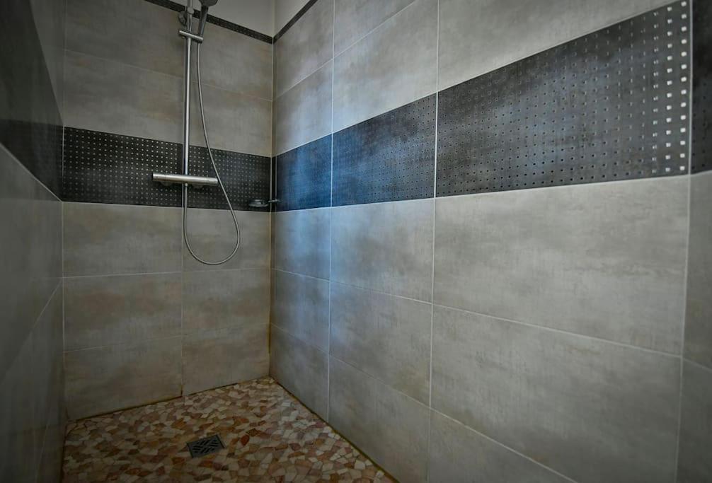 Grand Appartement De Haut Standing En Centre-Ville Montluçon Kültér fotó