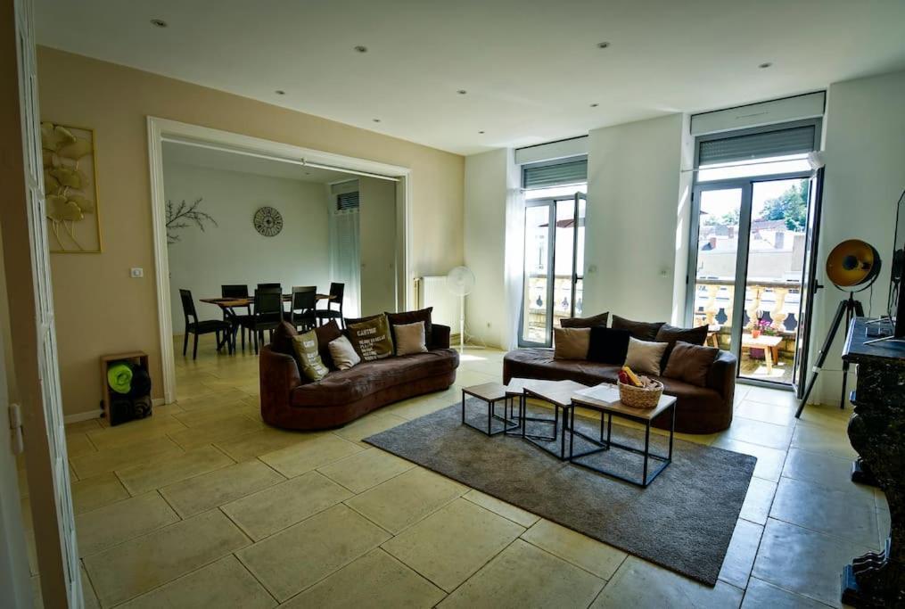 Grand Appartement De Haut Standing En Centre-Ville Montluçon Kültér fotó