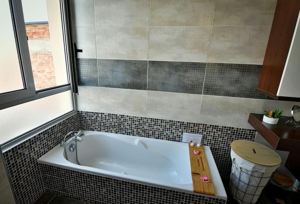 Grand Appartement De Haut Standing En Centre-Ville Montluçon Kültér fotó